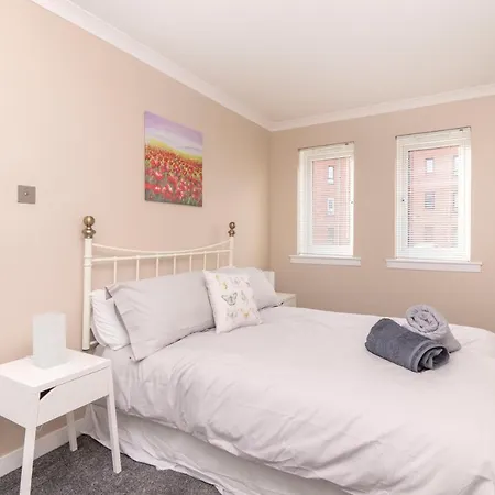 Ground Floor West End /City Centre / Rockvilla Flat & Parking Glasgow Exterior photo