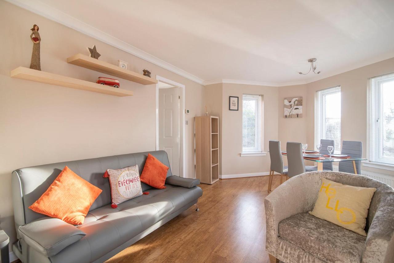 Ground Floor West End /city Centre / Rockvilla Flat & Parking *